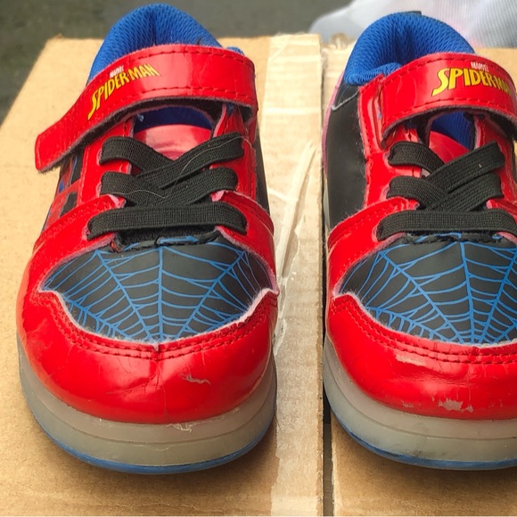 Marvel Spiderman Boy’s High Top Sneakers Red & Blue Toddler Boys  Shoes Size 10 - Picture 4 of 9